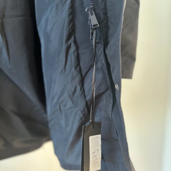 Versace Men’s Lightweight Jacket – Size 52 (IT) - Picture 11 of 11